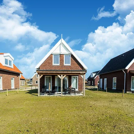 With Sauna Near A Lake, Cleaning Included Simonshaven