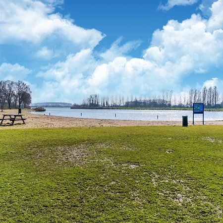 別荘 With Sauna Near A Lake, Cleaning Included Simonshaven