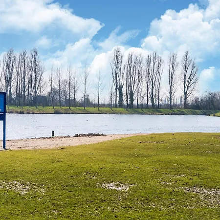 With Sauna Near A Lake, Cleaning Included Simonshaven